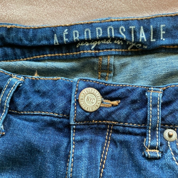 Aeropostale Womens Distressed Midi Jean Shorts size 4 - Picture 9 of 11